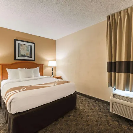 Quality Inn & Suites Portage Exterior photo
