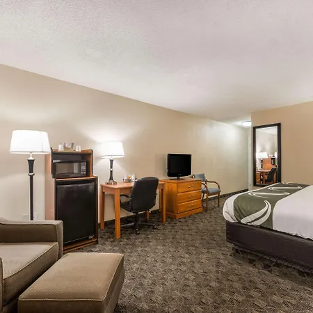 Quality Inn & Suites Portage Exterior photo