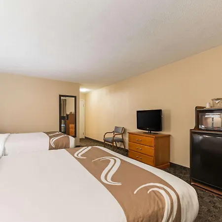 Quality Inn & Suites Portage Exterior photo