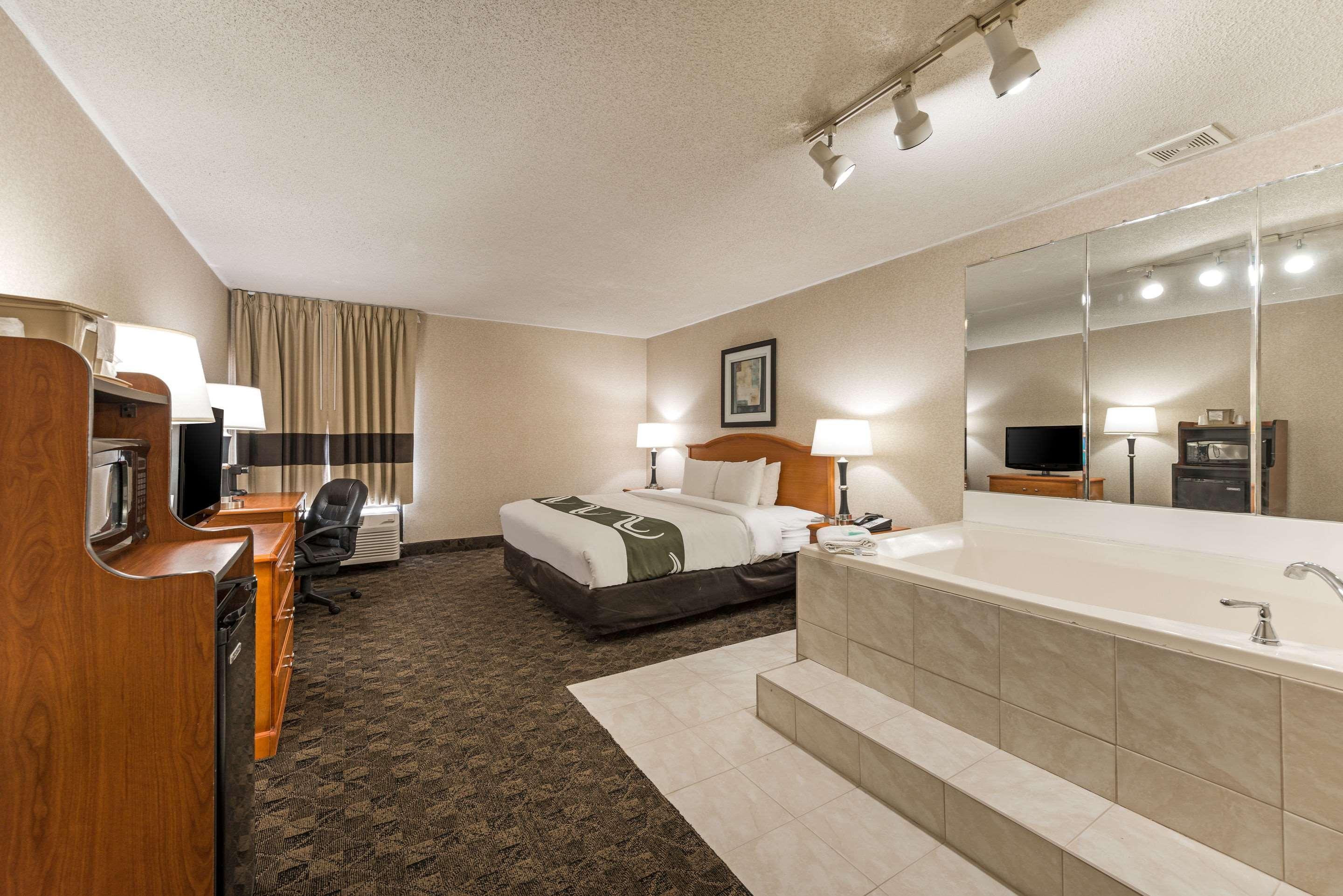Quality & Hotel 2*